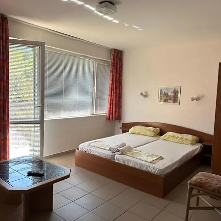 Rose Vendégház Primorszko