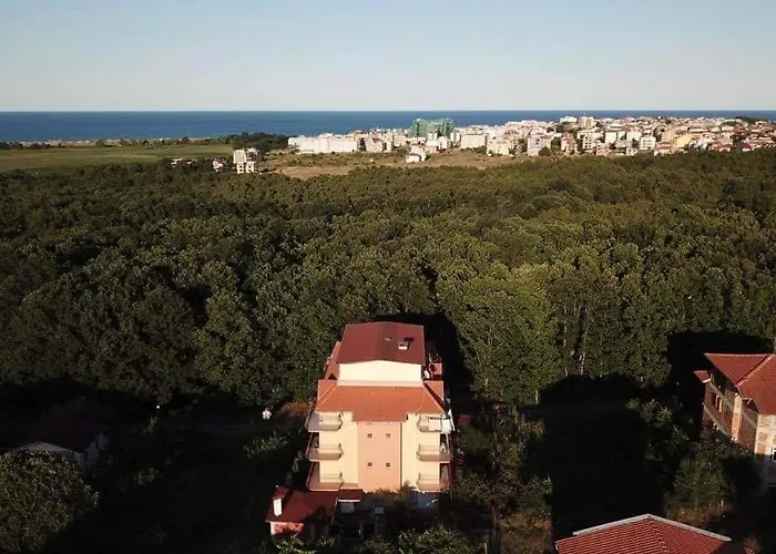 Rose 게스트하우스 프리모르스코